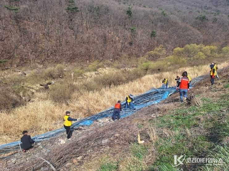 강풍 피해 농가 복구 ‘구슬땀’