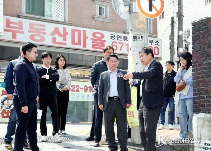 괴정동 백운초등학교 일원 통학로 현장점검 장면