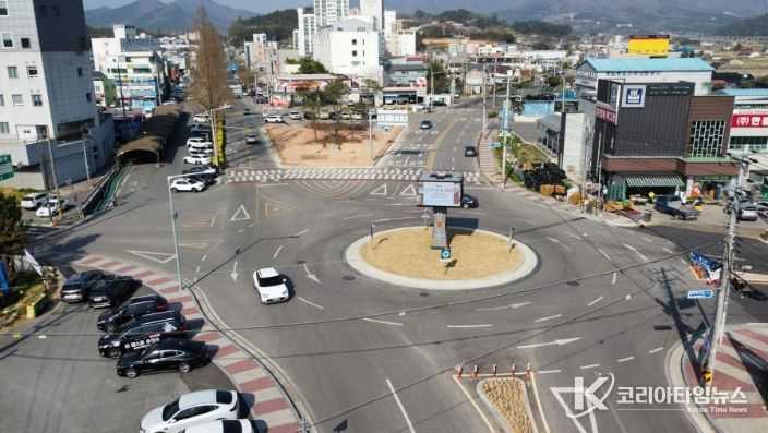 군정 정책과 주민안전 전광판 홍보