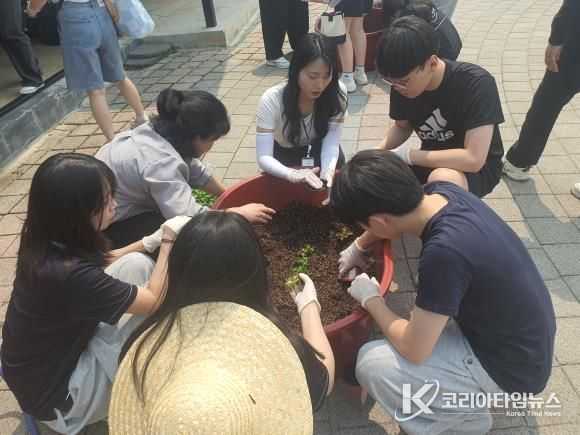 진안군, 한국한방고등학교 학생 농업기술센터 기관 방문