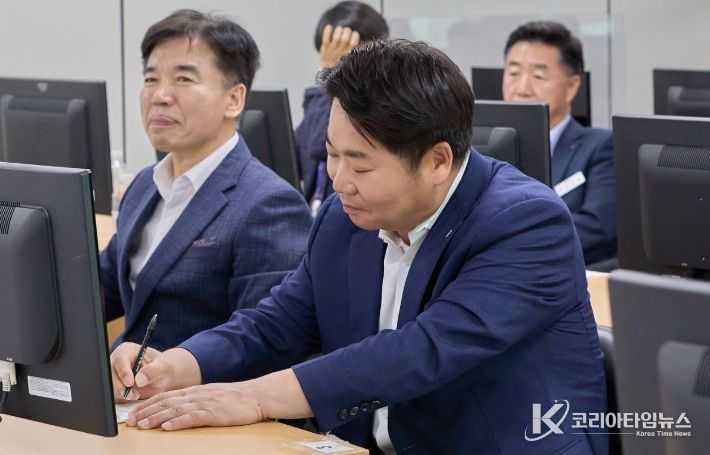 간부공무원 ‘생성형 AI 활용 실습 교육’