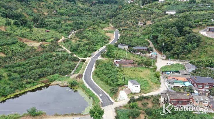 청도군 신봉~교촌도로, 안전하게 새출발!