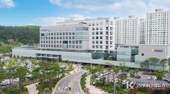 예산군청사 전경