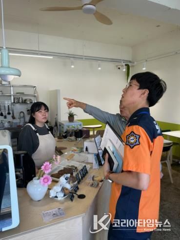 지난 23일, 청양시장 일원에서 추석명절대비 전통시장 화재예방합동점검을 실시했다.