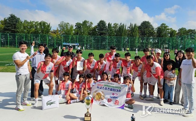완주군체육회 김태형 축구 지도자 봉서중 축구부 우승 (3관왕)  쾌거