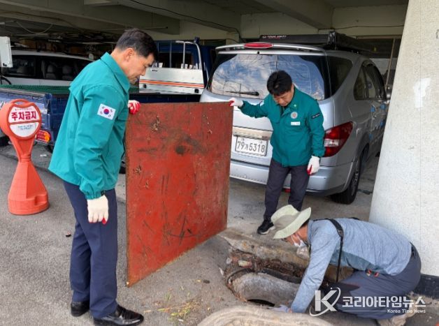 경산시 맑은물사업본부 직원 수도검침 직접체험