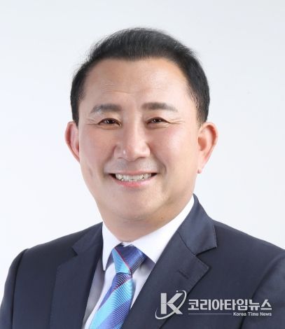 경기도의회 미래과학협력위원회 소속 김철진 의원(더불어민주당, 안산7)
