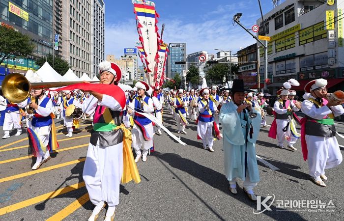 제29회 부평풍물대축제 성황리에 마무리 예술가와 시민이 함께 만든 ‘가치있는 풍물축제, 같이하는 부평축제’