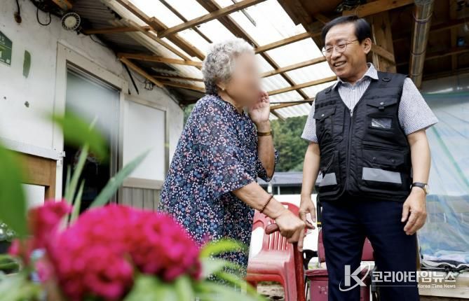 김문근 단양군수와 어르신