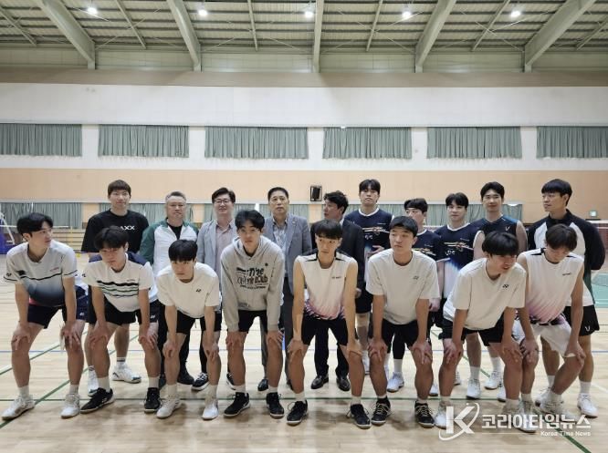 정보고 배드민턴부