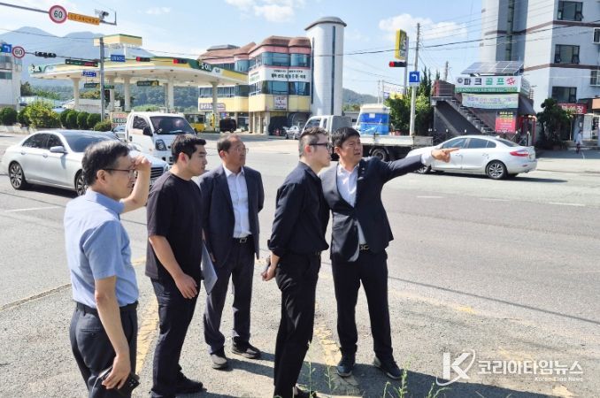 공진혁 의회운영위원장, 남창 삼거리 교통신호 체계 개선 현장 점검