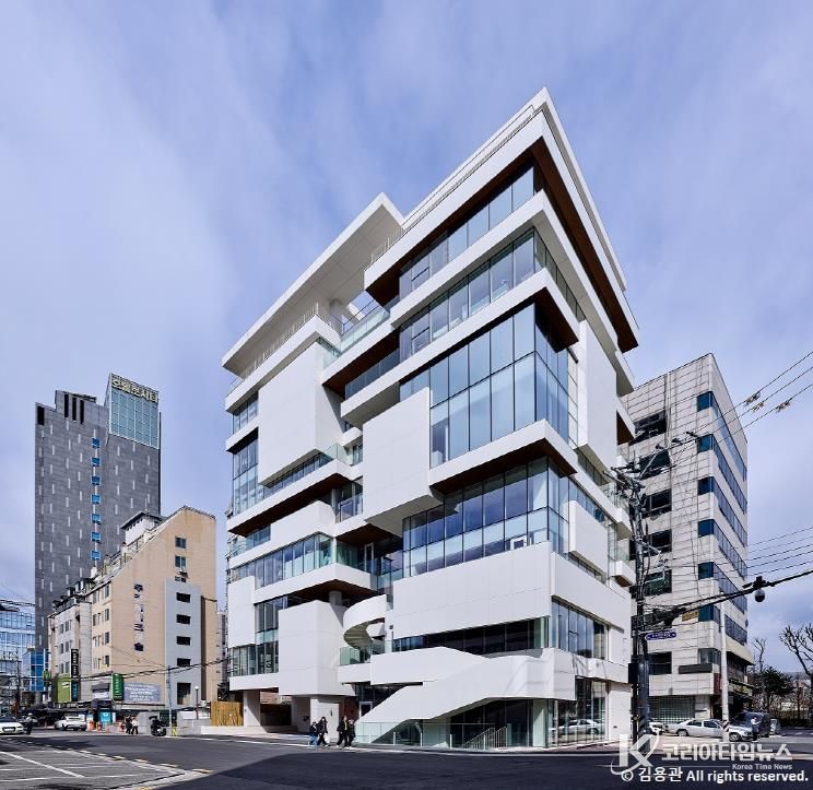 대상. 석촌동 1-4_김용관 작가