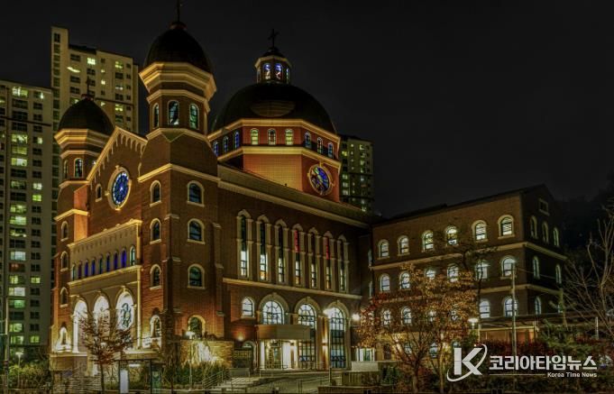 2021 수원디자인대상 수상작인 광교1동성당.