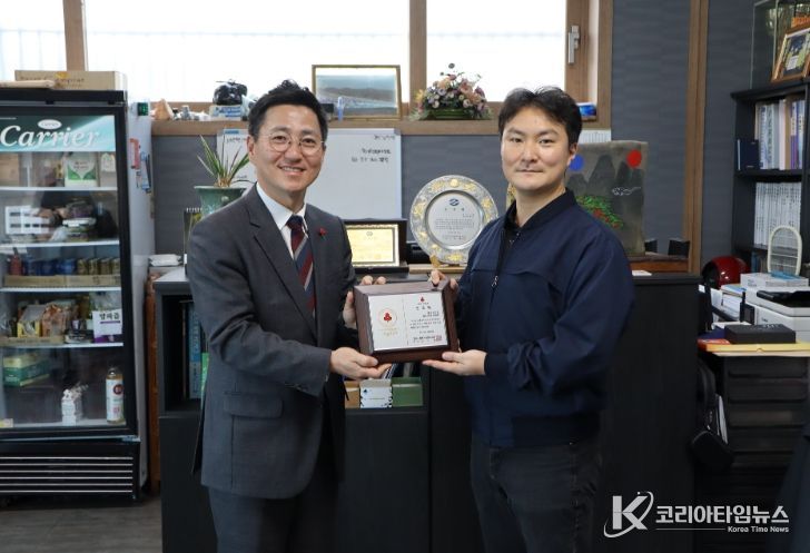 박광호 한유기계 대표, 통영시 3호 나눔리더 가입