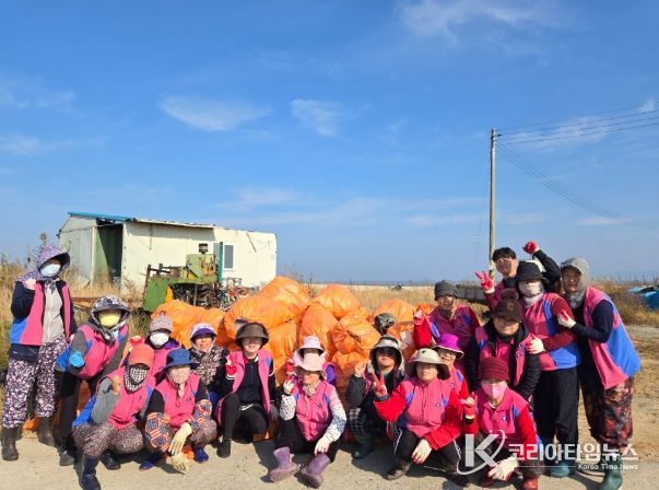 영광군 백수읍생활개선회, 분등해변서 해양 정화활동