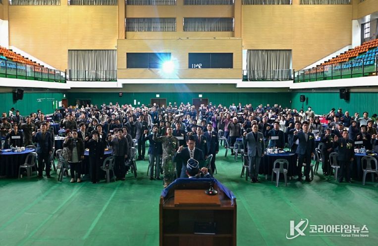 1. 제73주년 재향군인의 날 기념식 행사 단체 사진