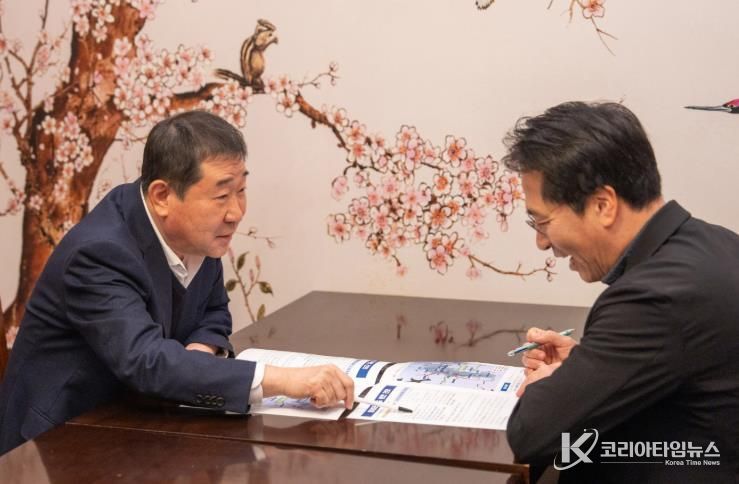 이재영 군수 이호 한국교통연구원 철도교통연구본부장 면담