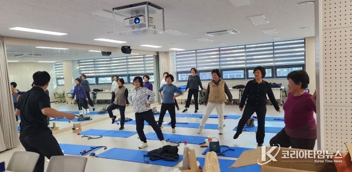 금산군 농업인 대상 근골격계질환 예방교육 모습