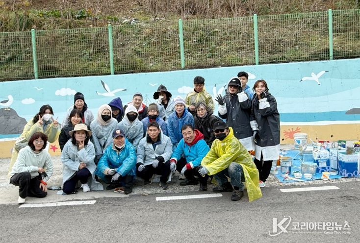(재)옹진복지재단, 한국방송대 인천지역대학과 함께 장봉혜림요양원 환경 정비· 소이작도 도로 경관 개선 봉사활동 실시