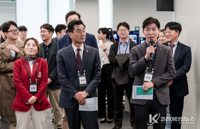 지난 27일 포항공과대학교(POSTECH) C5에서 ‘제4기 애플 디벨로퍼 아카데미 수료생 쇼케이스(Showcase)’를 개최했다.