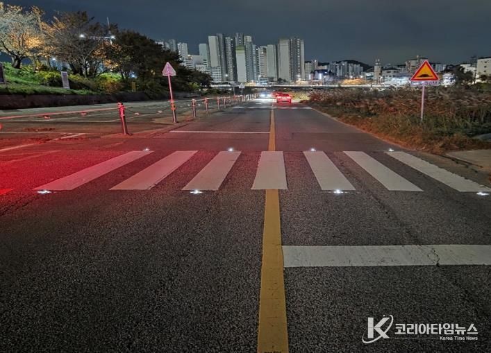 더 안전해진 무심천! 청주시, 도심구간에 도로표지병 설치 완료