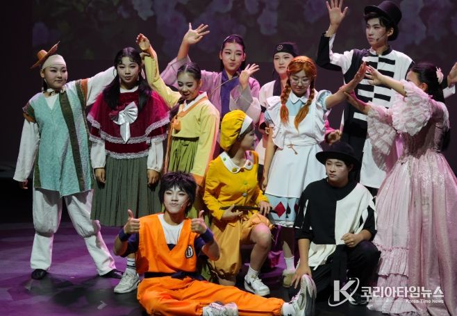 <중고등부 공연 사진>