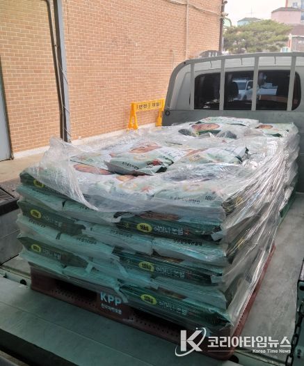 백석읍, 익명의 주민으로부터 백미 100포 기탁 받아…취약계층 지원