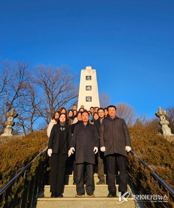 상주교육지원청, 2026년 병오년(丙午年) 충혼탑 참배