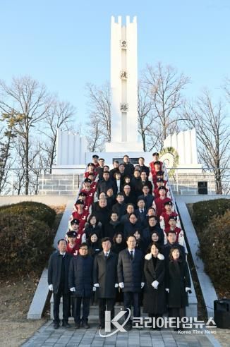 경북교육청, 충혼탑 참배와 새해 다짐식으로 2026년 힘찬 출발!