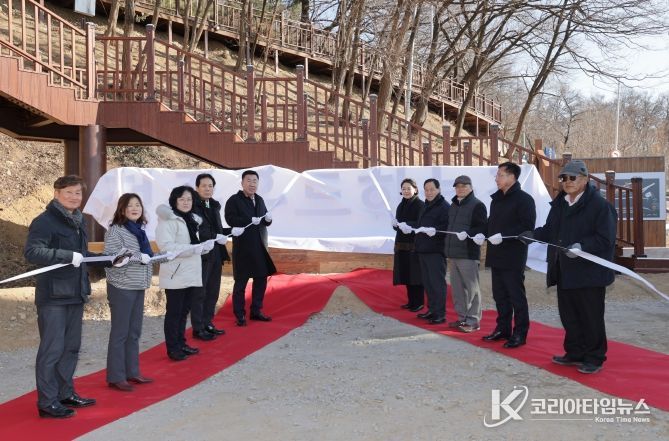 친환경 도시로 한걸음 더! 청주시, 목재특화거리 조성 완료(제막식)