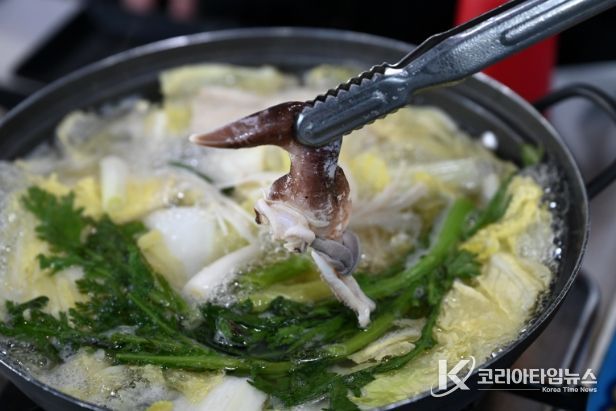 수요 급증에 공급량 못따라 잡는 남당항 새조개 가격 조정