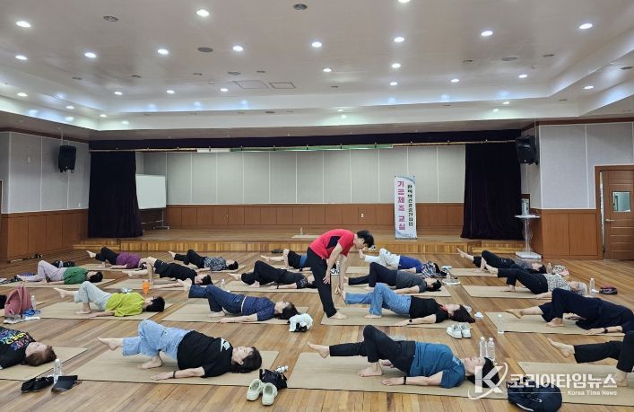 한의약 기공체조·중풍예방교실 참여로 노후를 건강하게!