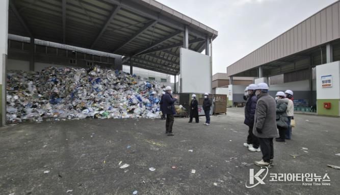 시흥시 대야동, 통장협의회와 자원순환 현장견학…'원도심 환경개선 머리 맞대'