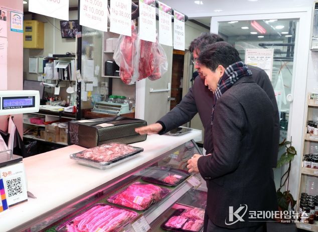 신병대 청주부시장, 설맞이 전통시장 장보기 동참