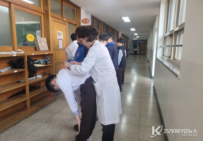 인천 서구, 성장기 청소년 척추건강 지킨다... 학생 체형 건강관리 사업 추진