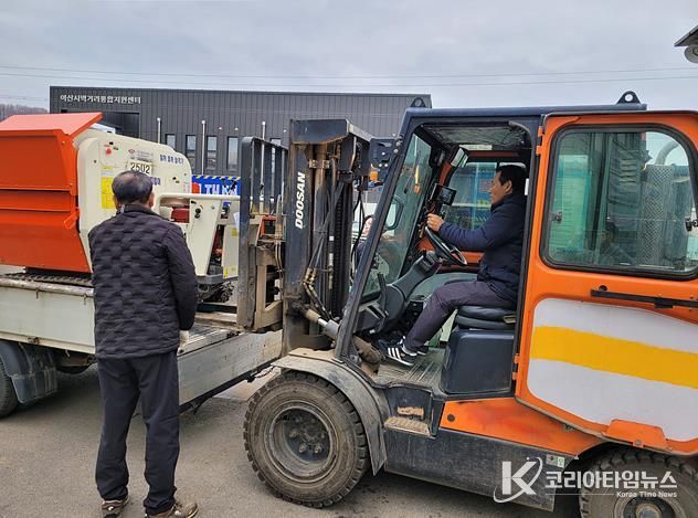 임대농업기계 입·출고 사진