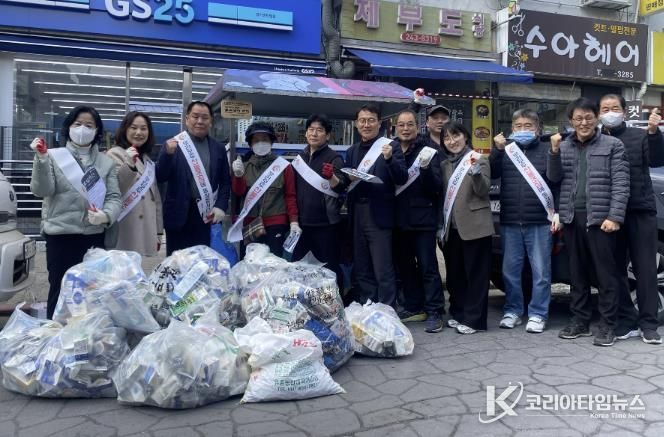 수원시 장안구 연무동, 주민자치회와 손잡고 유용생활폐자원 수거 실시