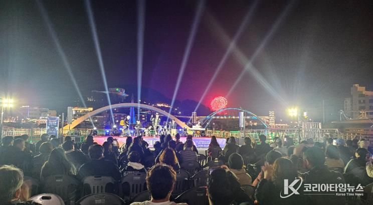 통영시, 2026년 토요정기공연 ‘레드카펫 위의 선율’ 개최 2(벨루가 어쿠스틱)