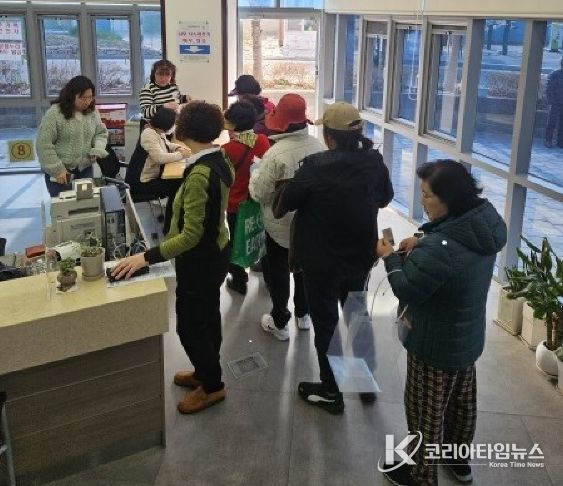 익산시, 시민과 함께한 나무 나누어주기 행사 성료