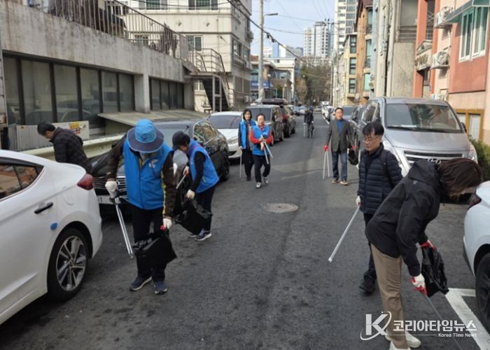 고양시 성사2동 주민자치회, ‘깨끗한 마을 만들기 위한 환경 정화활동’ 실시