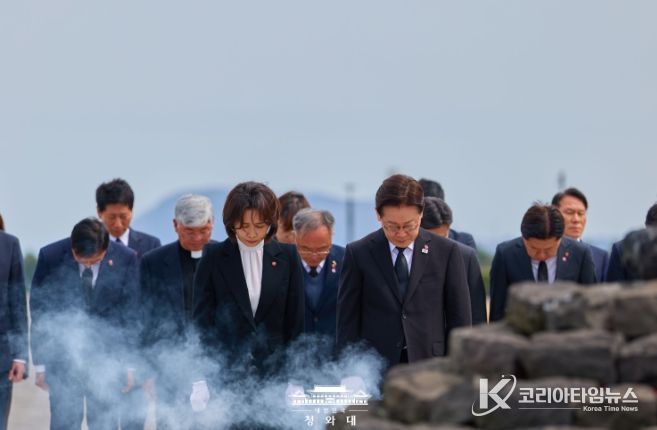 제주 4•3 평화공원 참배(청와대)