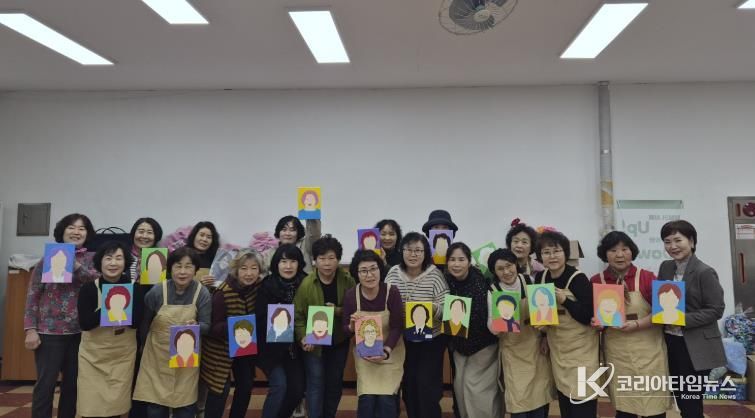 영주시자원봉사센터는 지난 30일 센터 2층 회의실에서 우수 자원봉사자 대상 힐링 문화체험을 운영했다